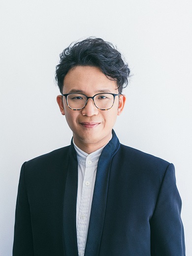 Music Director/Conductor/Violin:Andrew Ling