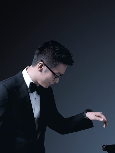 Moderator and Piano: Chiu Tsang Hei